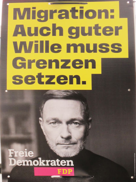 Portrait eines Mannes, darüber schwarz auf gelb: "Migration: Auch guter Wille muss Grenzen setzen"